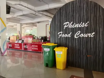 Foodcourt Menara Pinisi